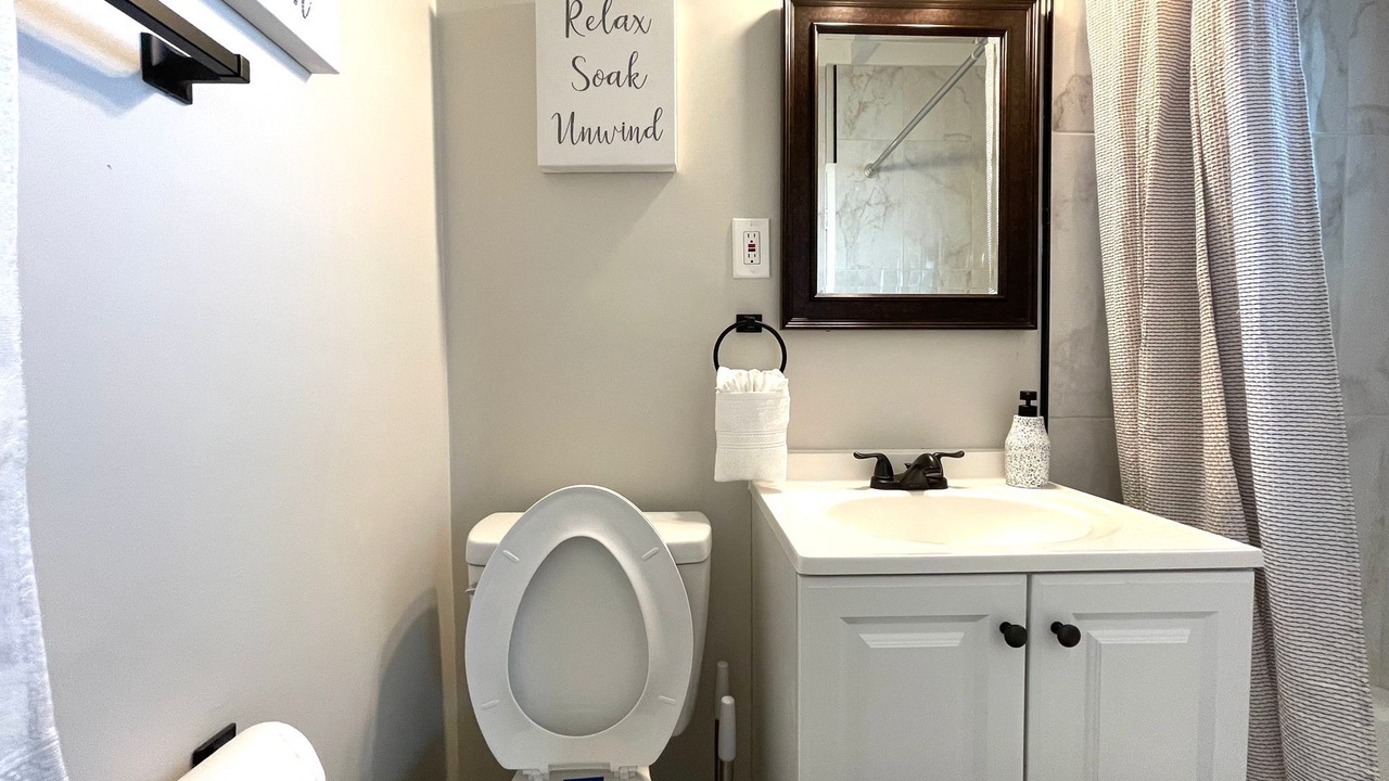 Photo of Bathroom in North Long Beach