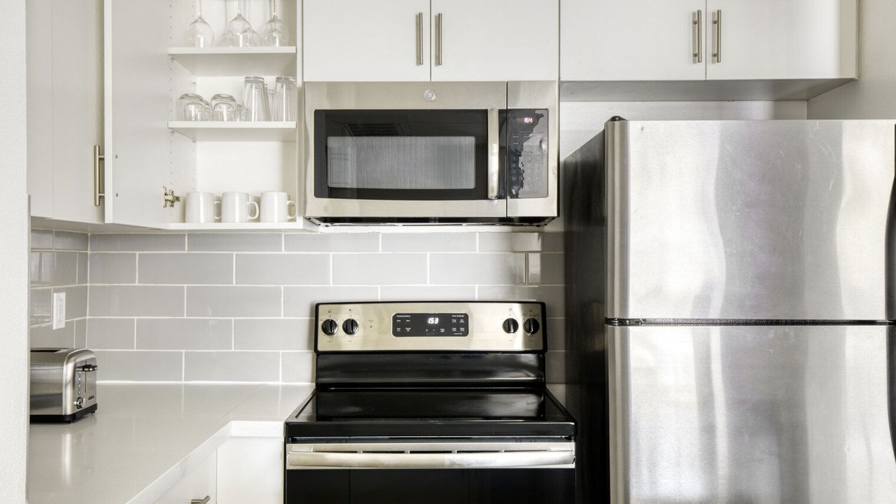 Photo of Kitchen in Warner Center