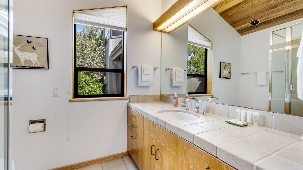 Photo of Bathroom in Sea Ranch