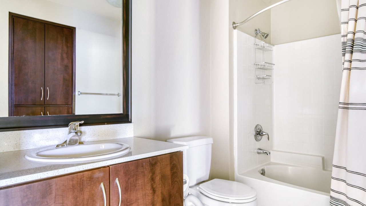 Photo of Bathroom in Warner Center