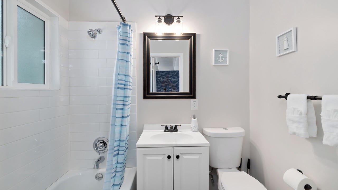 Photo of Bathroom in North Long Beach