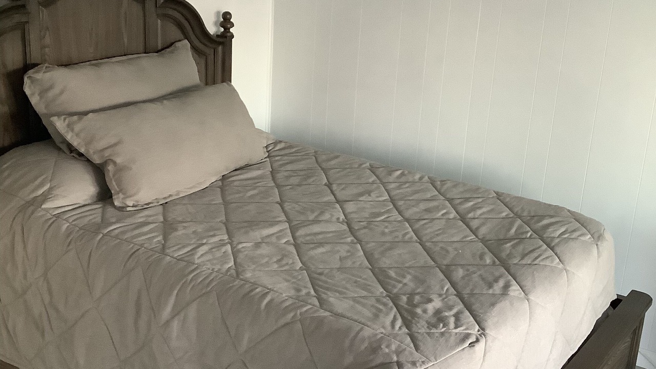 Photo of Bedroom in Lakeland Village