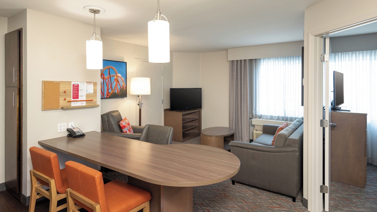 Photo of Livingroom in Anaheim Resort