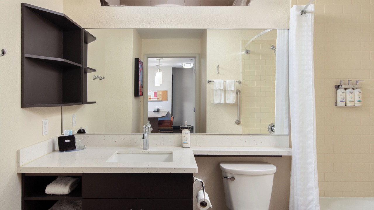Photo of Bathroom in Anaheim Resort