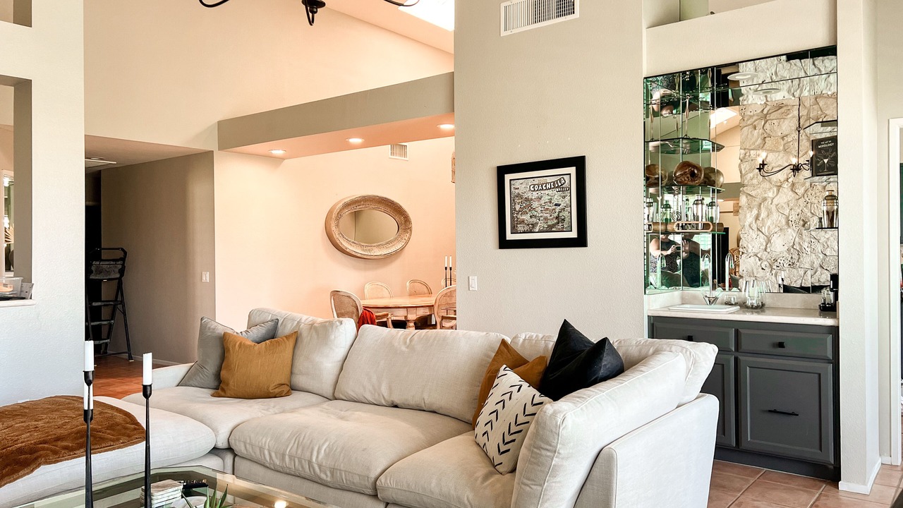 Photo of Livingroom in Palm Desert