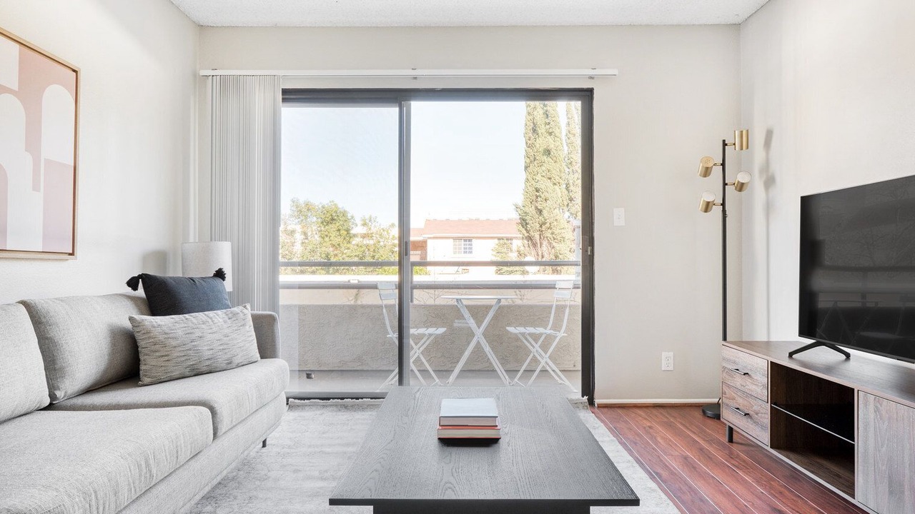 Photo of Livingroom in NoHo Arts District