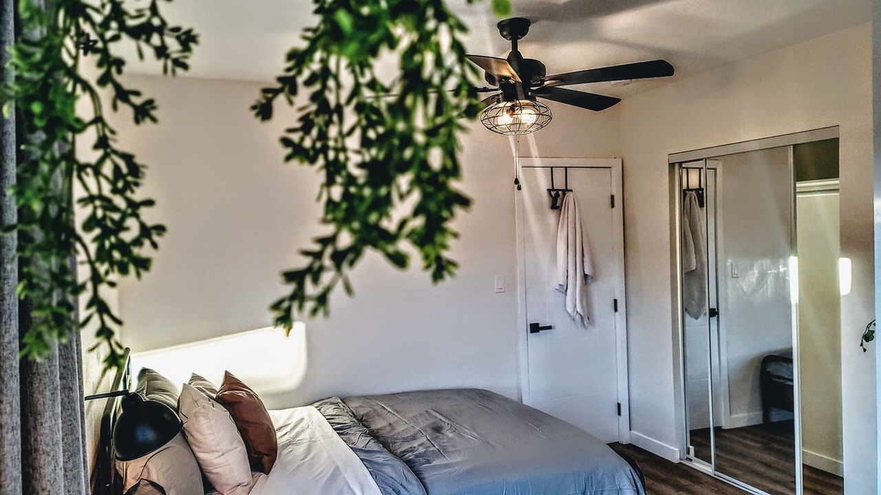 Photo of Bedroom in Compton