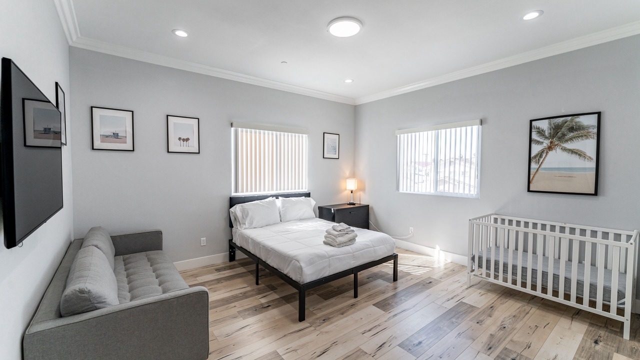 Photo of Bedroom in Midway City