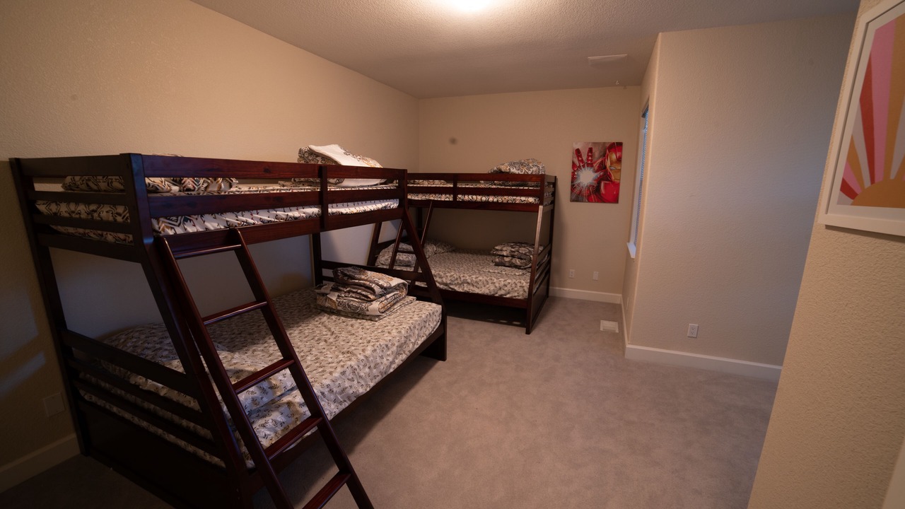 Photo of Bedroom in Groveland