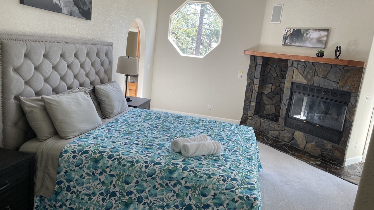 Photo of Bedroom in Groveland