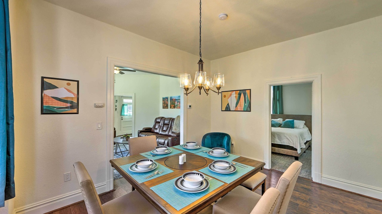 Photo of Livingroom in Downtown Riverside