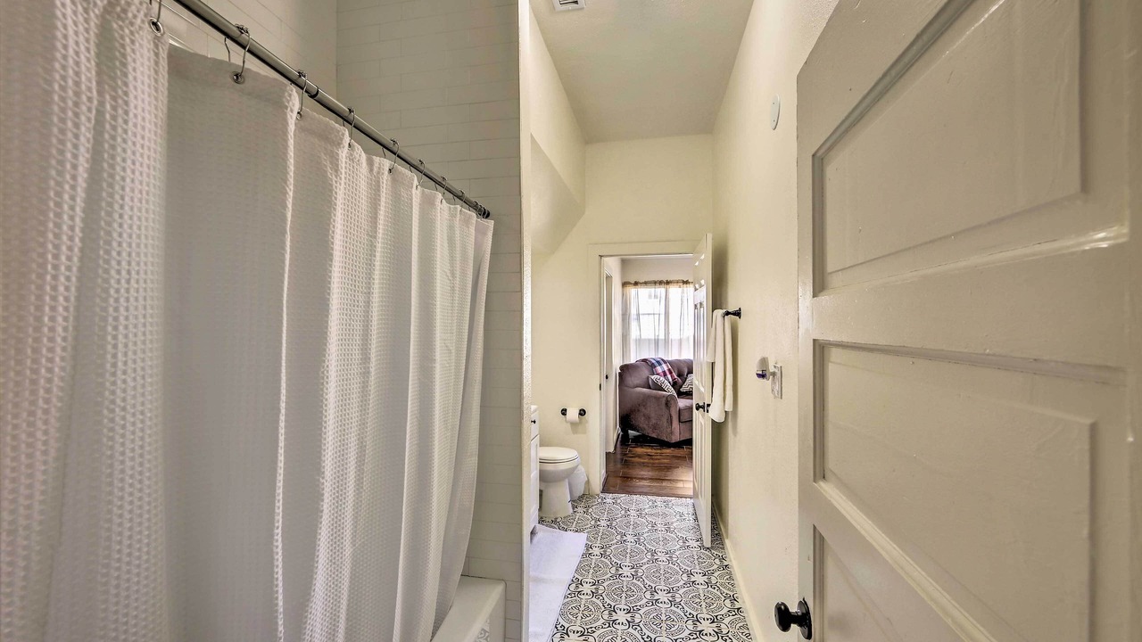Photo of Bathroom in Downtown Riverside