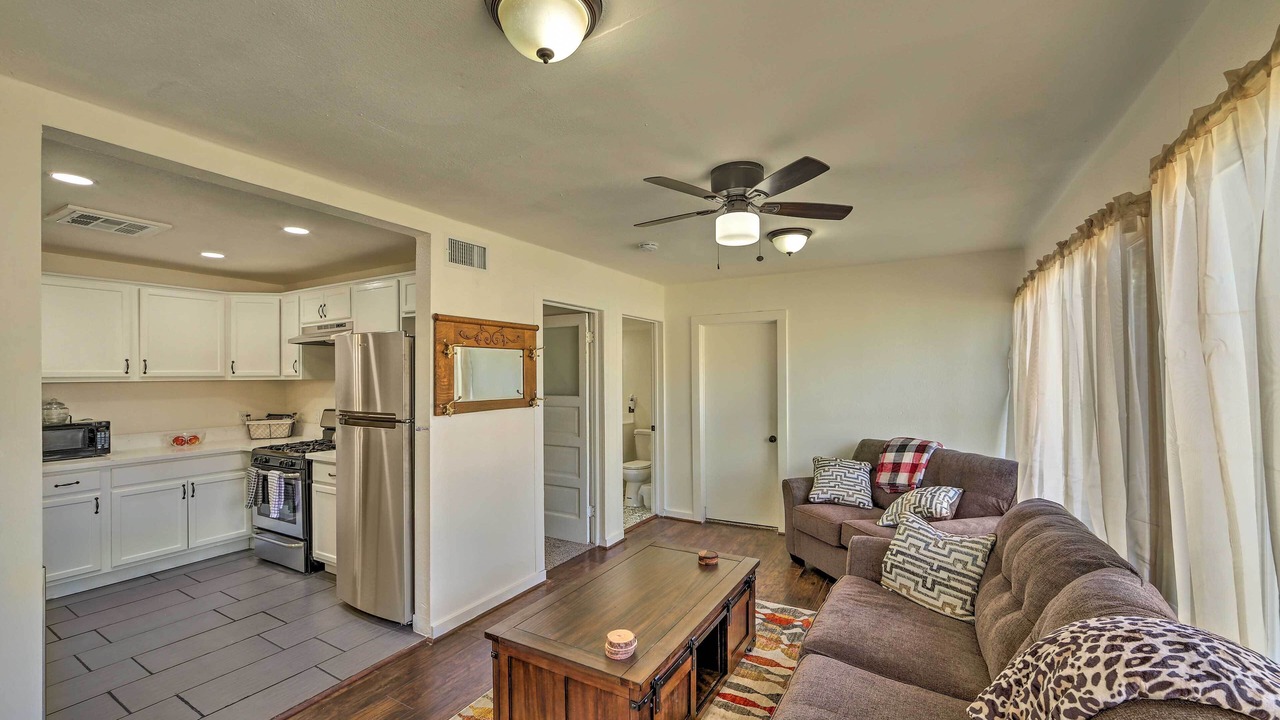 Photo of Bedroom in Downtown Riverside