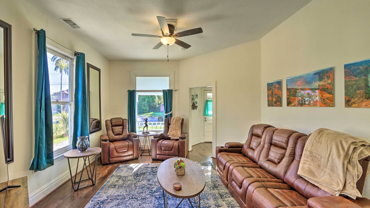 Photo of Bedroom in Downtown Riverside