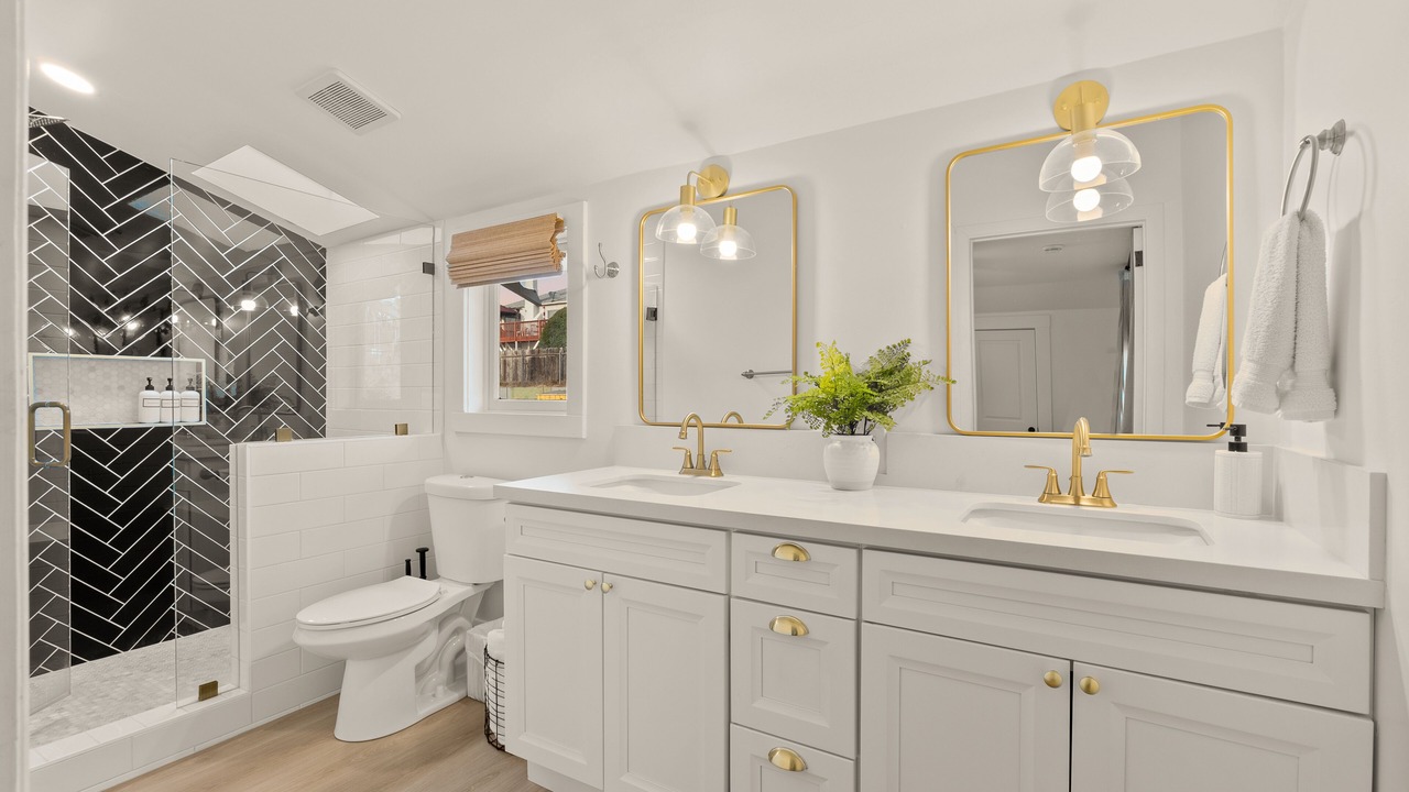 Photo of Bathroom in Mission Hills