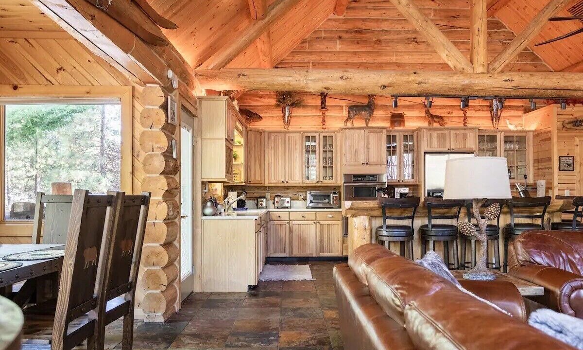 Photo of Kitchen in Evergreen Estates