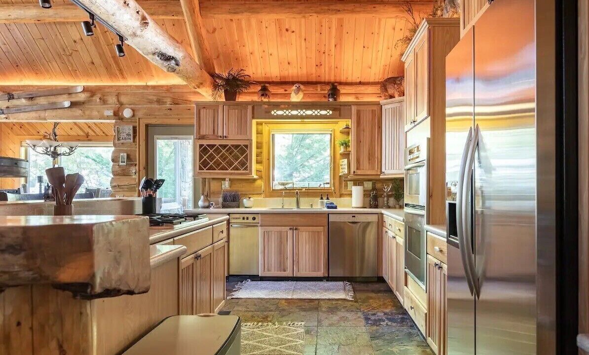 Photo of Kitchen in Evergreen Estates