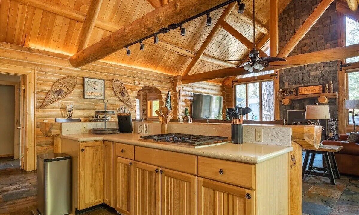 Photo of Kitchen in Evergreen Estates