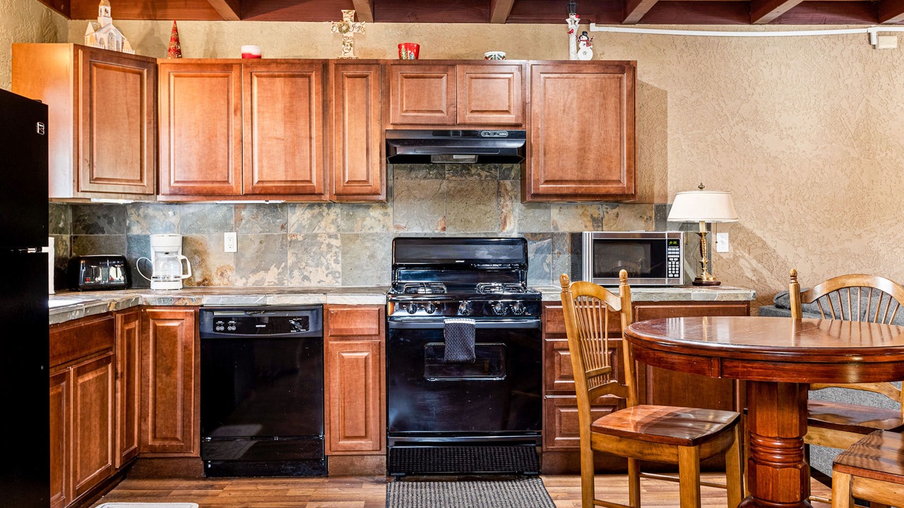 Photo of Kitchen in Arrowbear Lake