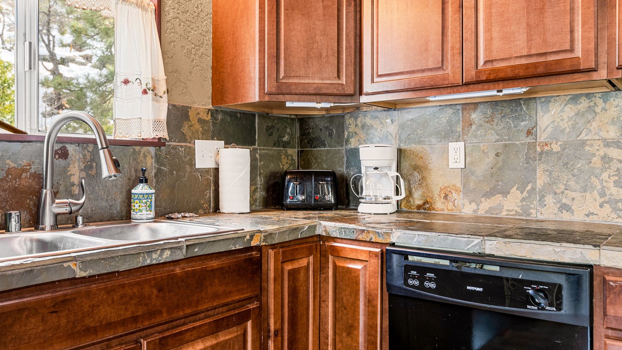 Photo of Kitchen in Arrowbear Lake