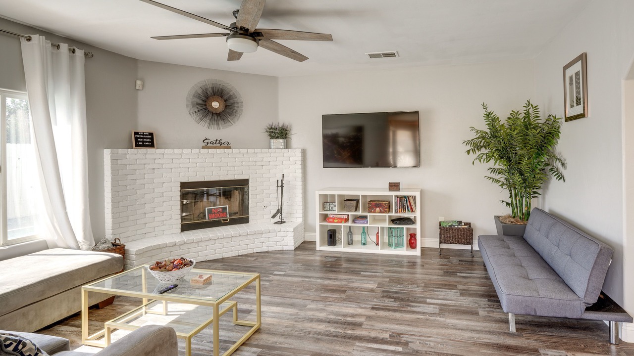 Photo of Livingroom in Pumpkin Center