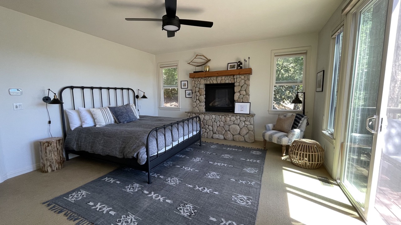 Photo of Bedroom in Blue Jay