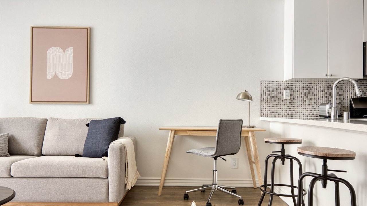 Photo of Livingroom in Studio City