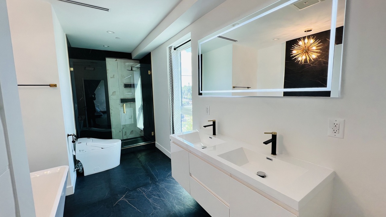 Photo of Bathroom in Van Nuys