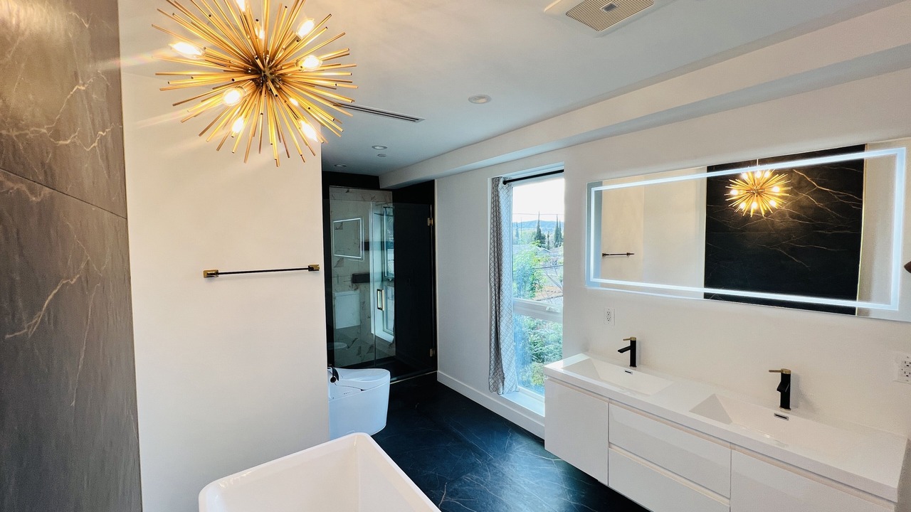 Photo of Bathroom in Van Nuys