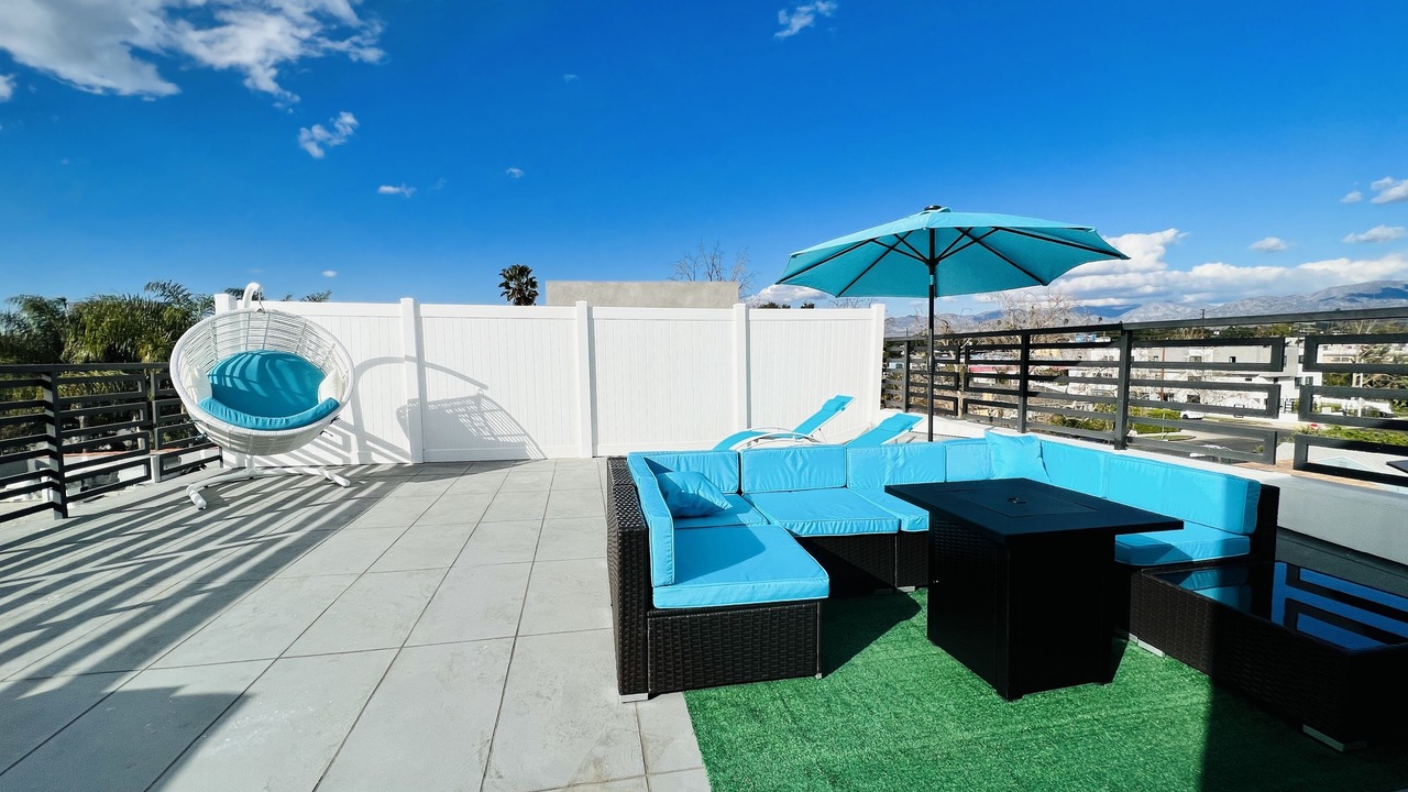 Photo of Patio Balcony in Van Nuys