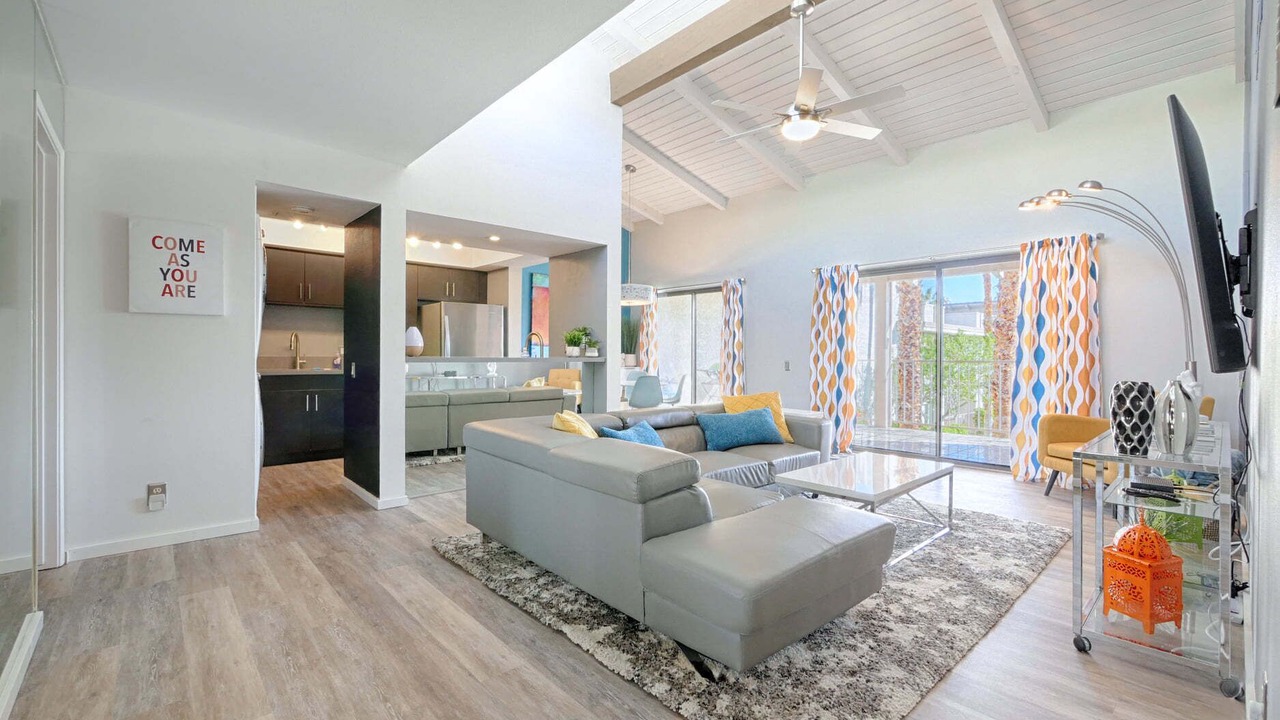 Photo of Livingroom in Deep Well Ranch
