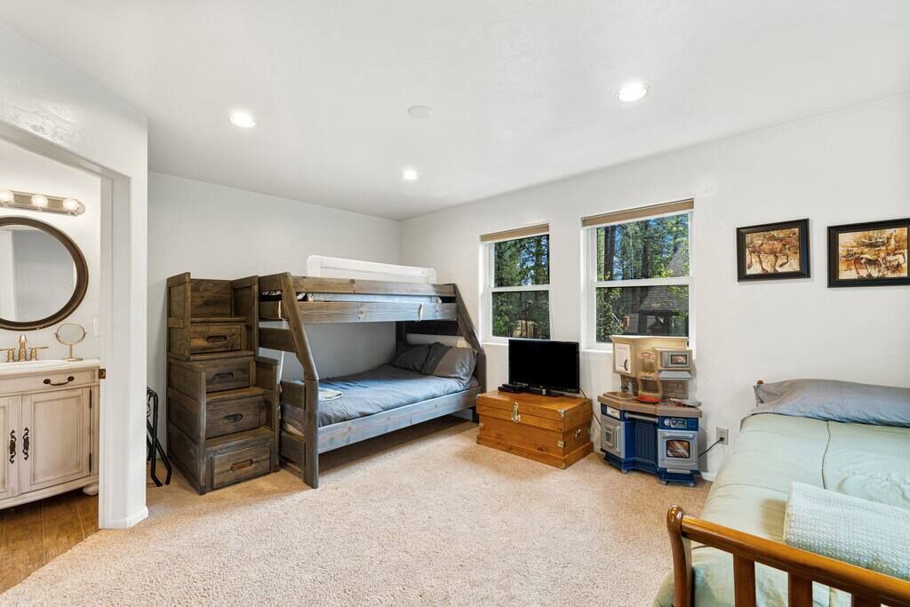 Photo of Others in Summit Estates