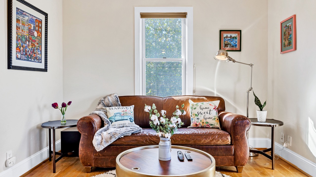 Photo of Livingroom in St. Helena