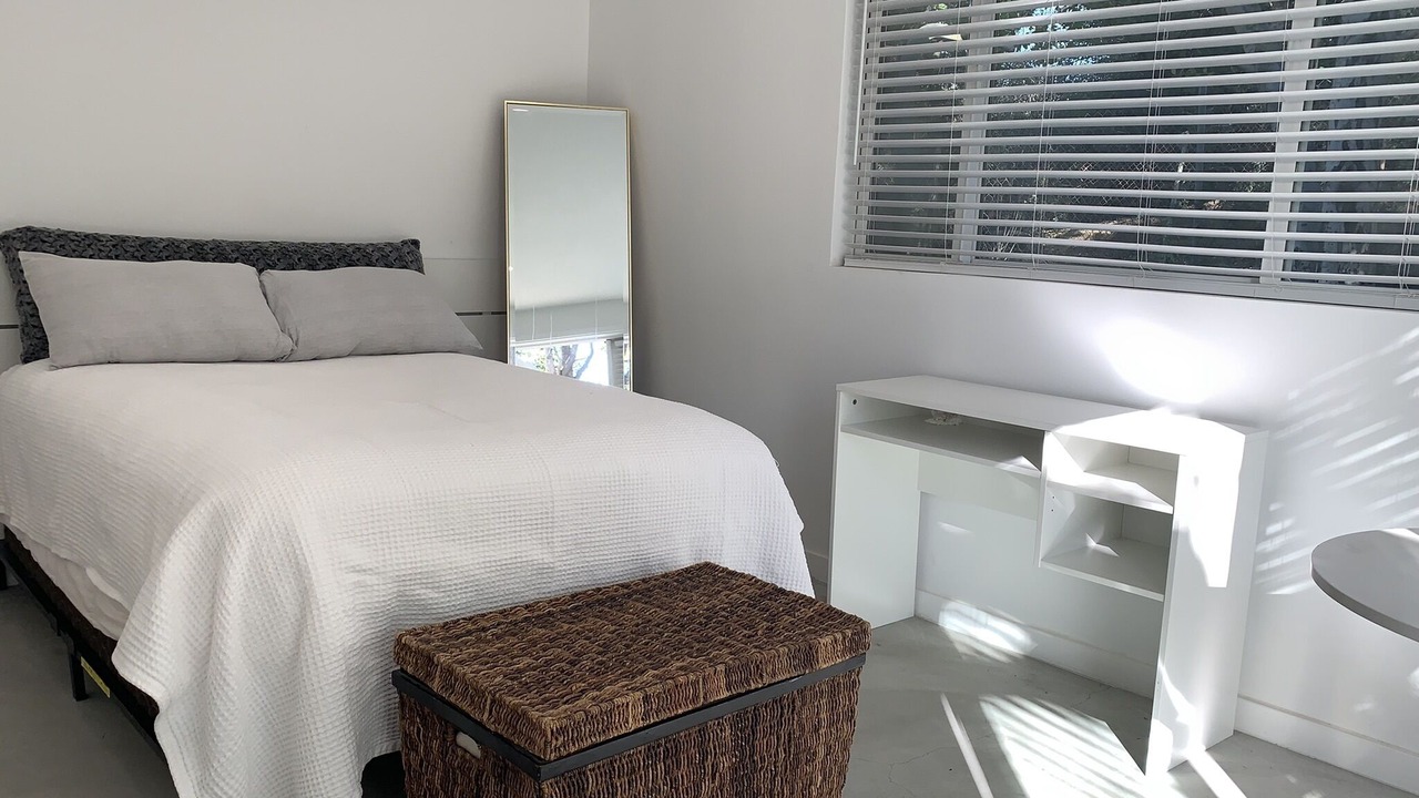 Photo of Bedroom in Altadena