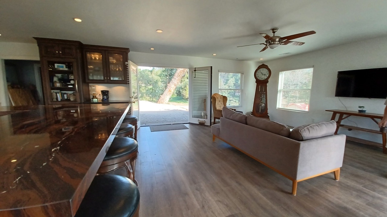 Photo of Livingroom in Altadena