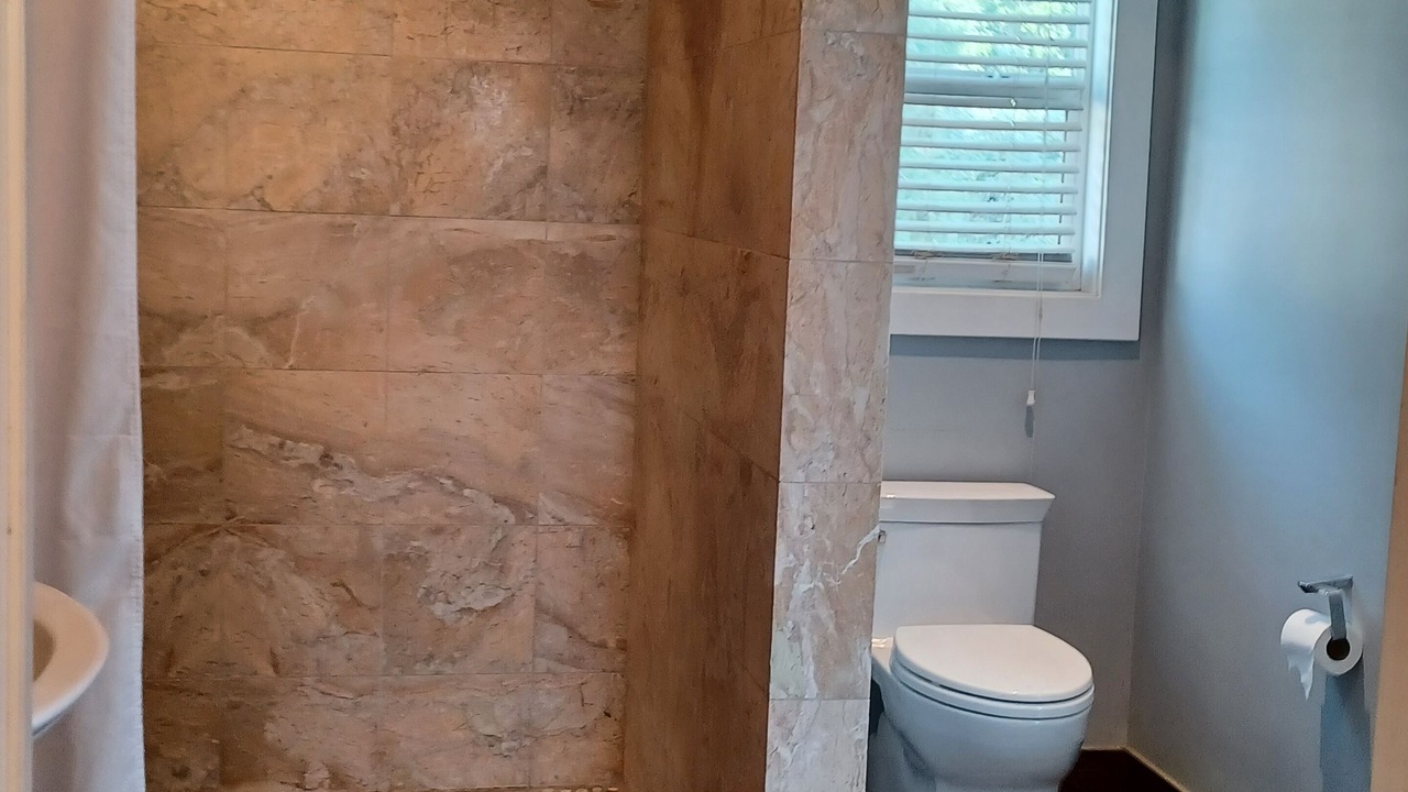 Photo of Bathroom in Altadena