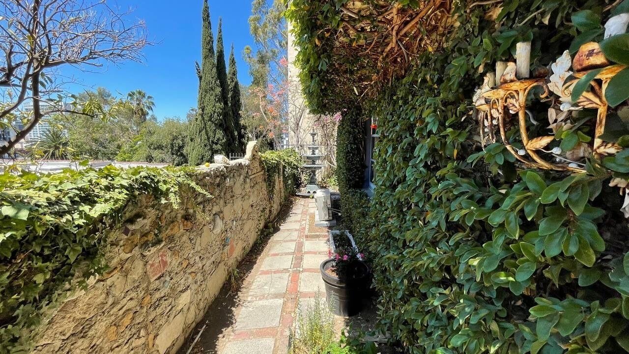 Photo of Outdoor in Hollywood Hills