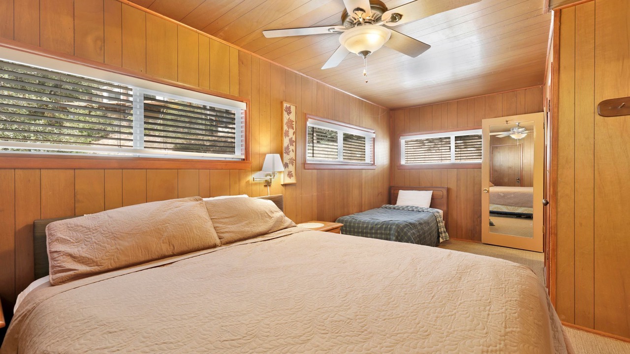 Photo of Bedroom in Fawnskin