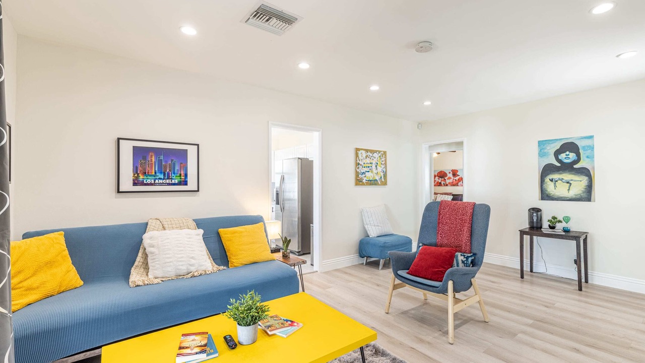 Photo of Bedroom in Tarzana