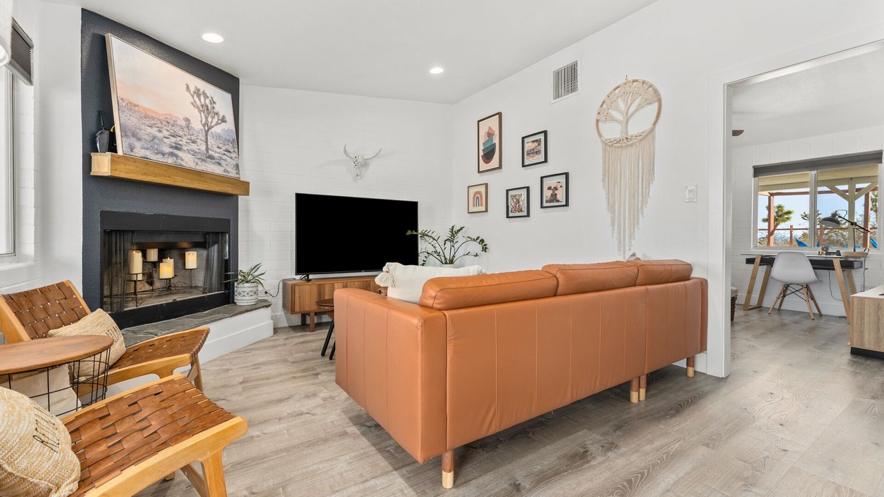 Photo of Livingroom in Landers