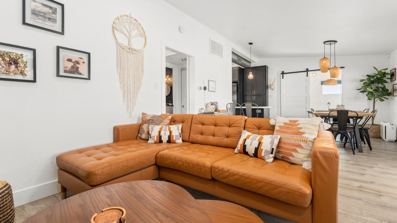 Photo of Livingroom in Landers