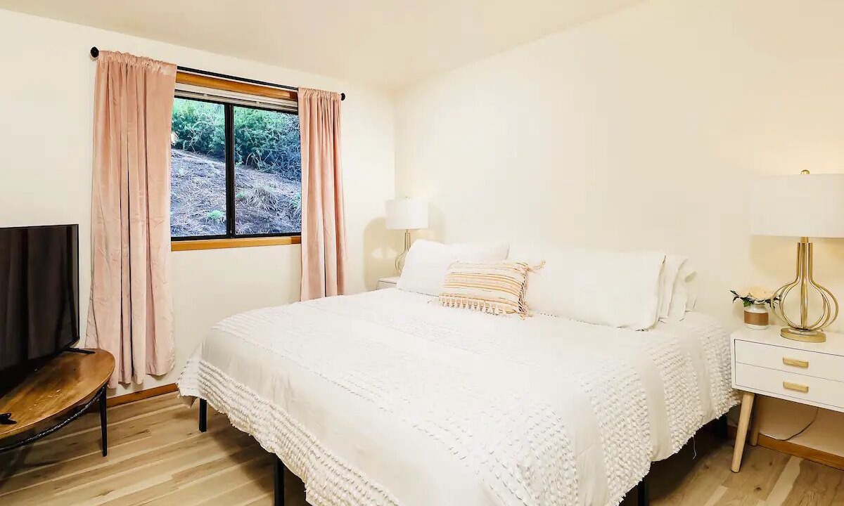 Photo of Bedroom in Tehachapi