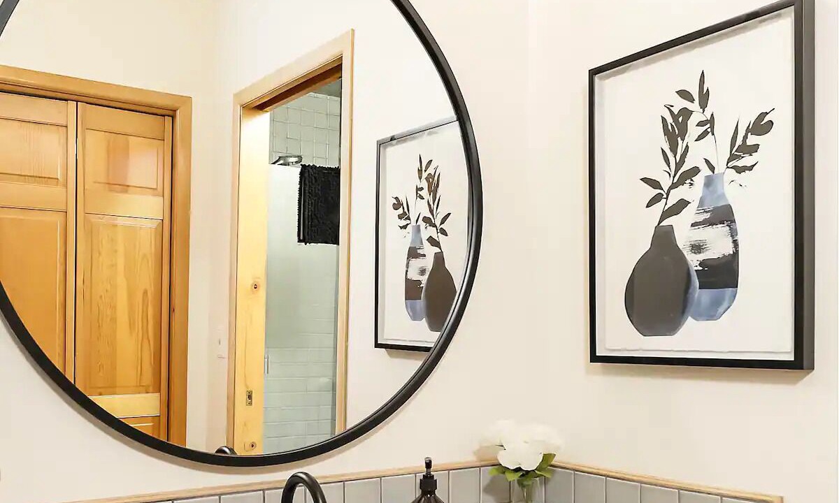 Photo of Bathroom in Tehachapi