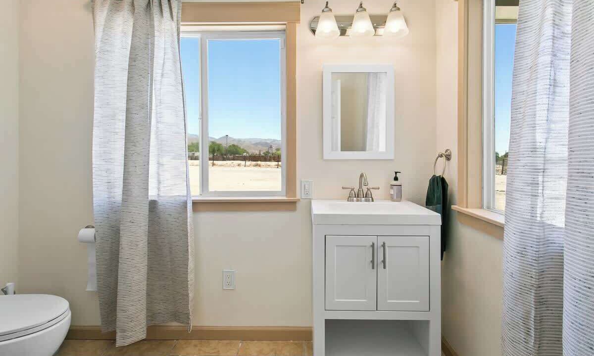Photo of Bathroom in Indio Hills