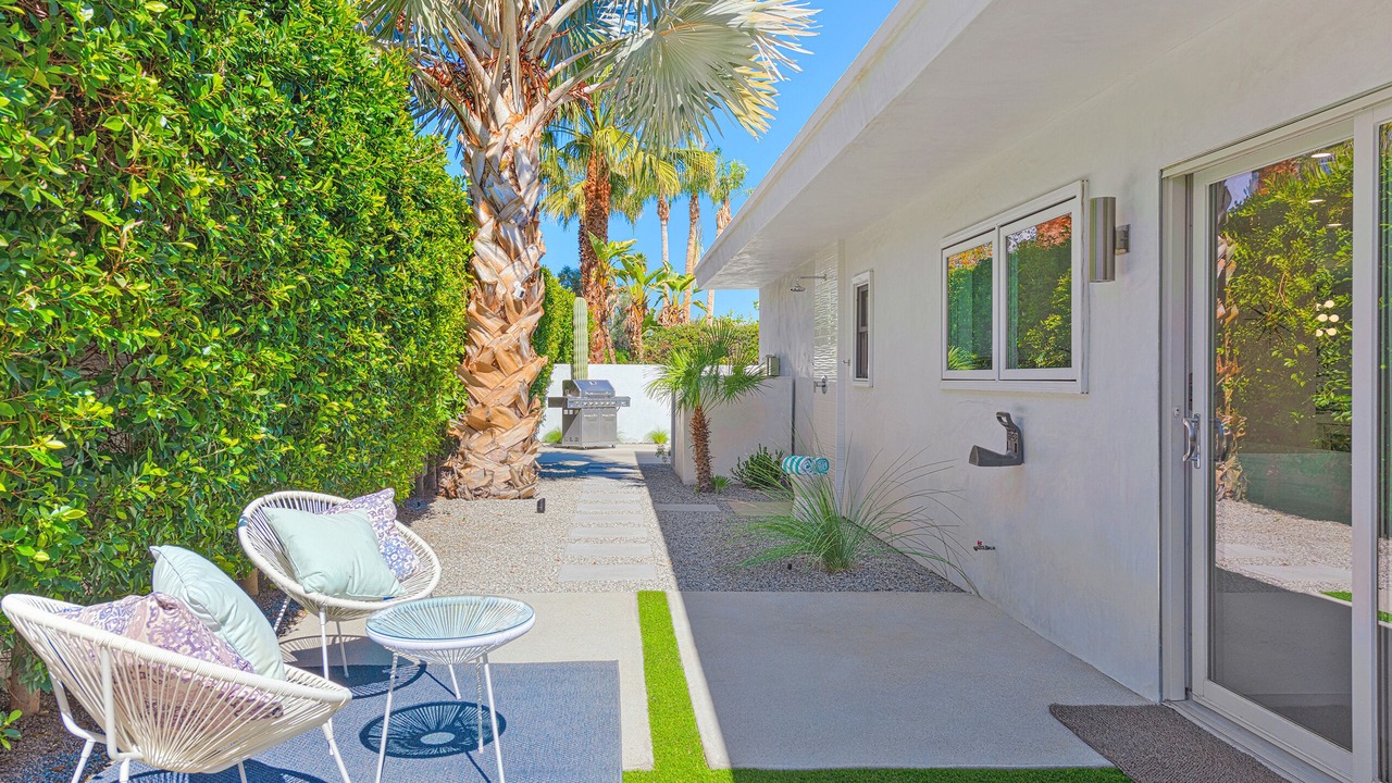 Photo of Patio Balcony in Twin Palms