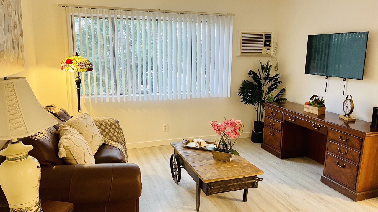 Photo of Livingroom in Sawtelle