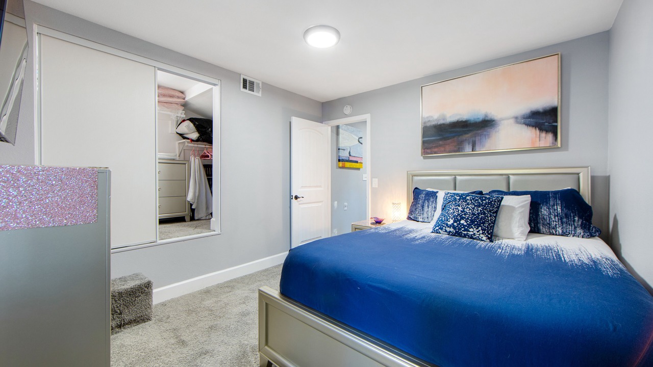 Photo of Bedroom in Arrowhead Villas