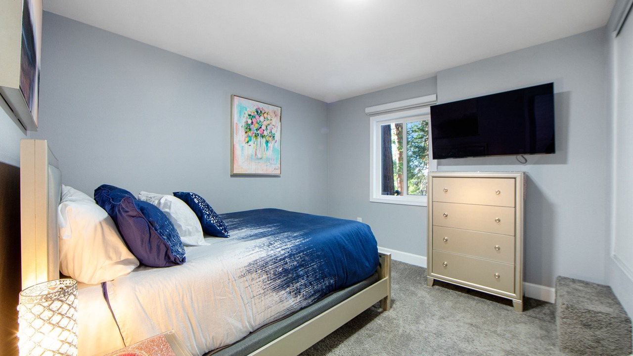 Photo of Bedroom in Arrowhead Villas