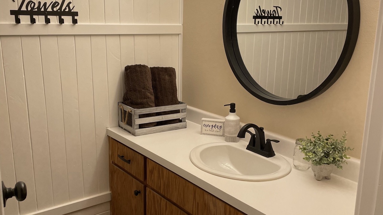 Photo of Bathroom in Pine Mountain Club