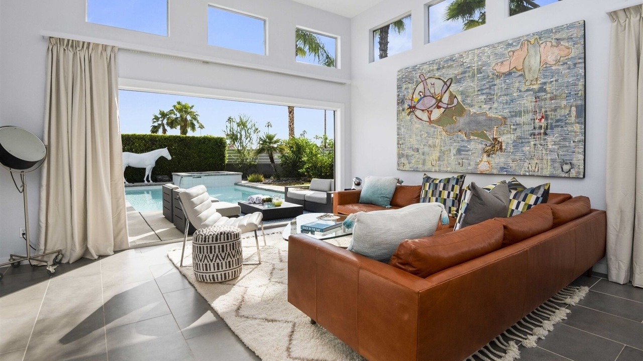 Photo of Livingroom in Warm Sands